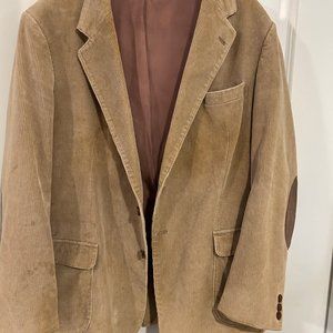 COLLEGE HALL MEN 'S SPORT COAT TAN CORDUROY ELBOW PATCH  32 1/2 LENGTH, 18" WIDE